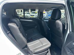 2016 ISUZU
                MU-X LS-T (4x4)