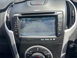 2016 ISUZU
                MU-X LS-T (4x4)