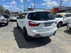 2016 ISUZU
                MU-X LS-T (4x4)