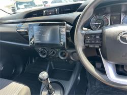 2021 TOYOTA HILUX WORKMATE (4x2)