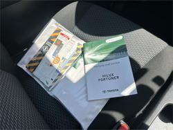 2021 TOYOTA HILUX WORKMATE (4x2)