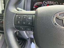 2024 Toyota Landcruiser GXL