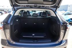 2025 MG
                HS Super Hybrid Essence