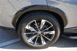 2025 MG
                HS Super Hybrid Essence