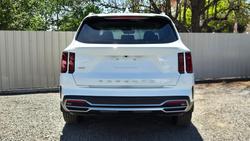 2022 Kia
                Sorento Sport