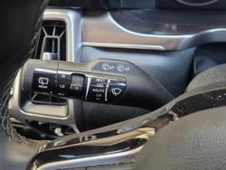 2022 Kia
                Sorento Sport