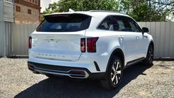 2022 Kia
                Sorento Sport