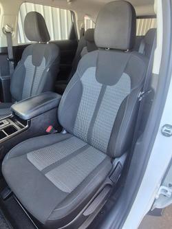 2022 Kia
                Sorento Sport