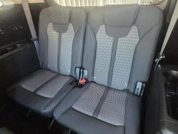 2022 Kia
                Sorento Sport