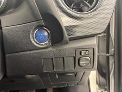 2016 Toyota Corolla Hybrid ZWE186R Silver Pearl