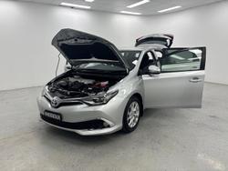 2016 Toyota Corolla Hybrid ZWE186R Silver Pearl