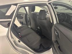 2016 Toyota Corolla Hybrid ZWE186R Silver Pearl