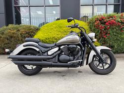 Suzuki Boulevard C90T (VL1500B)