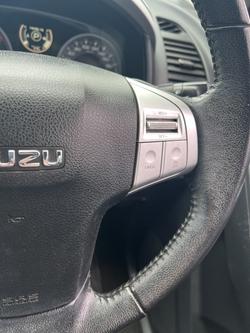 2016 Isuzu MU-X LS-T