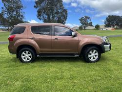 2016 Isuzu MU-X LS-T