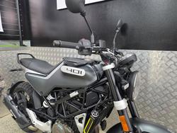 2020 HUSQVARNA SVARTPILEN 401 Grey