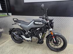 2020 HUSQVARNA SVARTPILEN 401 Grey