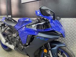 2023 Yamaha YZF-R1 BLUE