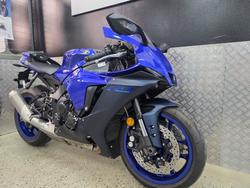 2023 Yamaha YZF-R1 BLUE