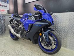 2023 Yamaha YZF-R1 BLUE