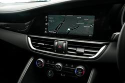 2022 Alfa Romeo Giulia Quadrifoglio