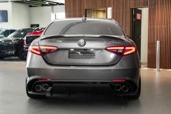 2022 Alfa Romeo Giulia Quadrifoglio