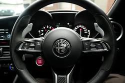 2022 Alfa Romeo Giulia Quadrifoglio