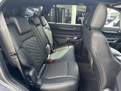 2024 Ford
Everest Platinum