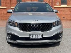 2017 Kia Carnival Platinum