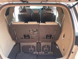 2017 Kia Carnival Platinum