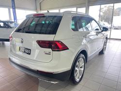 2017 Volkswagen Tiguan 132TSI Comfortline 5N MY17 Four Wheel Drive Pure White