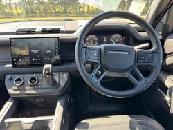 2024 Land Rover Defender 130 D350 X-Dynamic SE L663 MY25.5 AWD Santorini Black