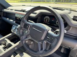 2024 Land Rover Defender 130 D350 X-Dynamic SE L663 MY25.5 AWD Santorini Black