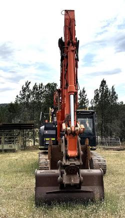 2017 Hitachi Zx225uslc-5B