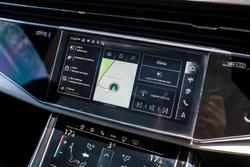 2025 Audi Q8 55 TFSI S line