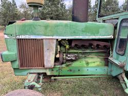 John Deere 3130