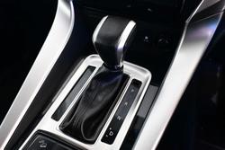 2017 Mitsubishi
Pajero Sport GLS