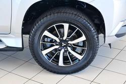 2017 Mitsubishi
Pajero Sport GLS