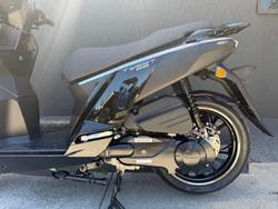 2025 Peugeot Tweet 200 Tweet Black