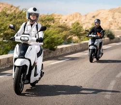 2025 Peugeot Tweet 200 Tweet Black