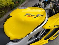 2000 Honda VTR1000F (FIRESTORM)