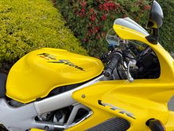 2000 Honda VTR1000F (FIRESTORM)