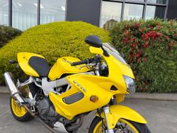 2000 Honda VTR1000F (FIRESTORM)