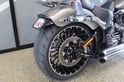 2016 Harley-davidson FXSB SOFTAIL BREAKOUT SILVER