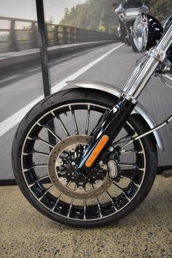 2016 Harley-davidson FXSB SOFTAIL BREAKOUT SILVER