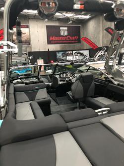 2019 MasterCraft XT21