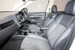 2020 Mitsubishi Outlander LS