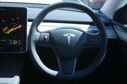 2022 Tesla
Model Y Rear-Wheel Drive