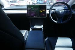 2022 Tesla
Model Y Rear-Wheel Drive