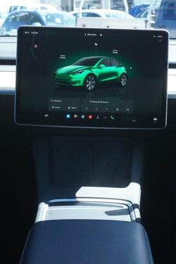 2023 Tesla
Model Y Rear-Wheel Drive
